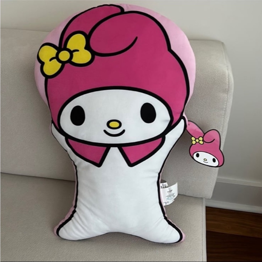 MY MELODY SANRIO CHARACTER PILLOW NEW WITH TAGS